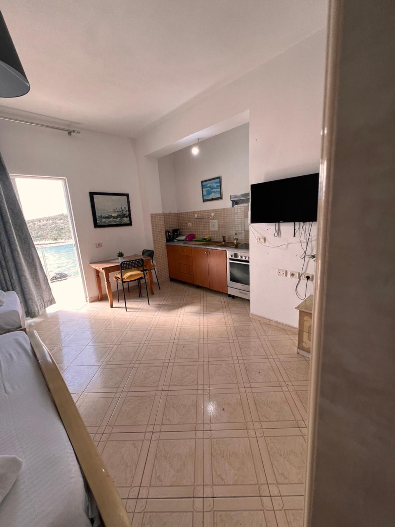 Majki Beach Apartments Sarande Exterior photo