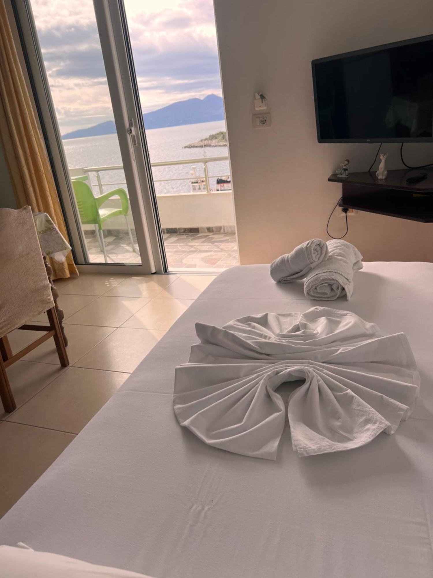 Majki Beach Apartments Sarande Exterior photo
