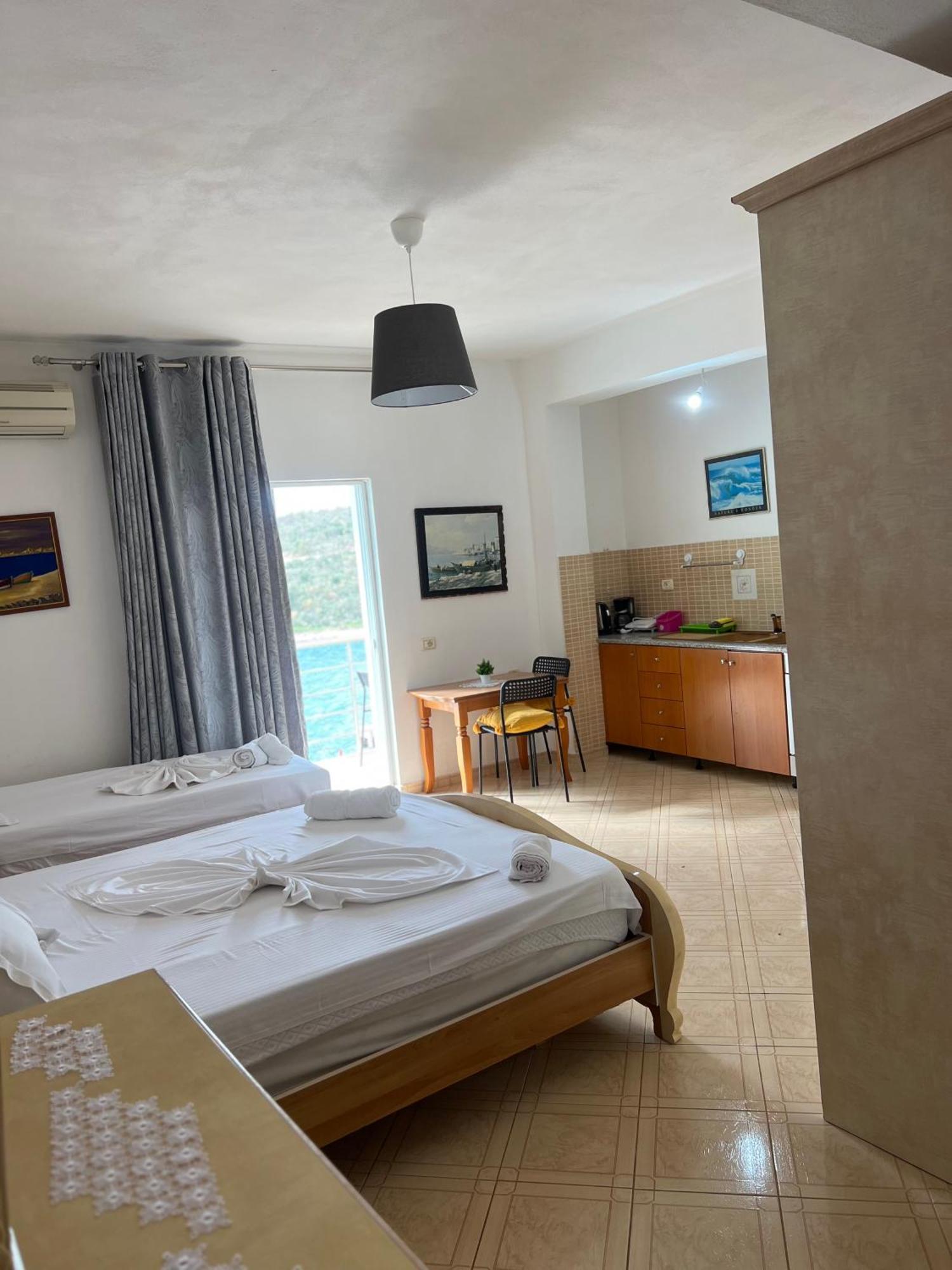 Majki Beach Apartments Sarande Exterior photo