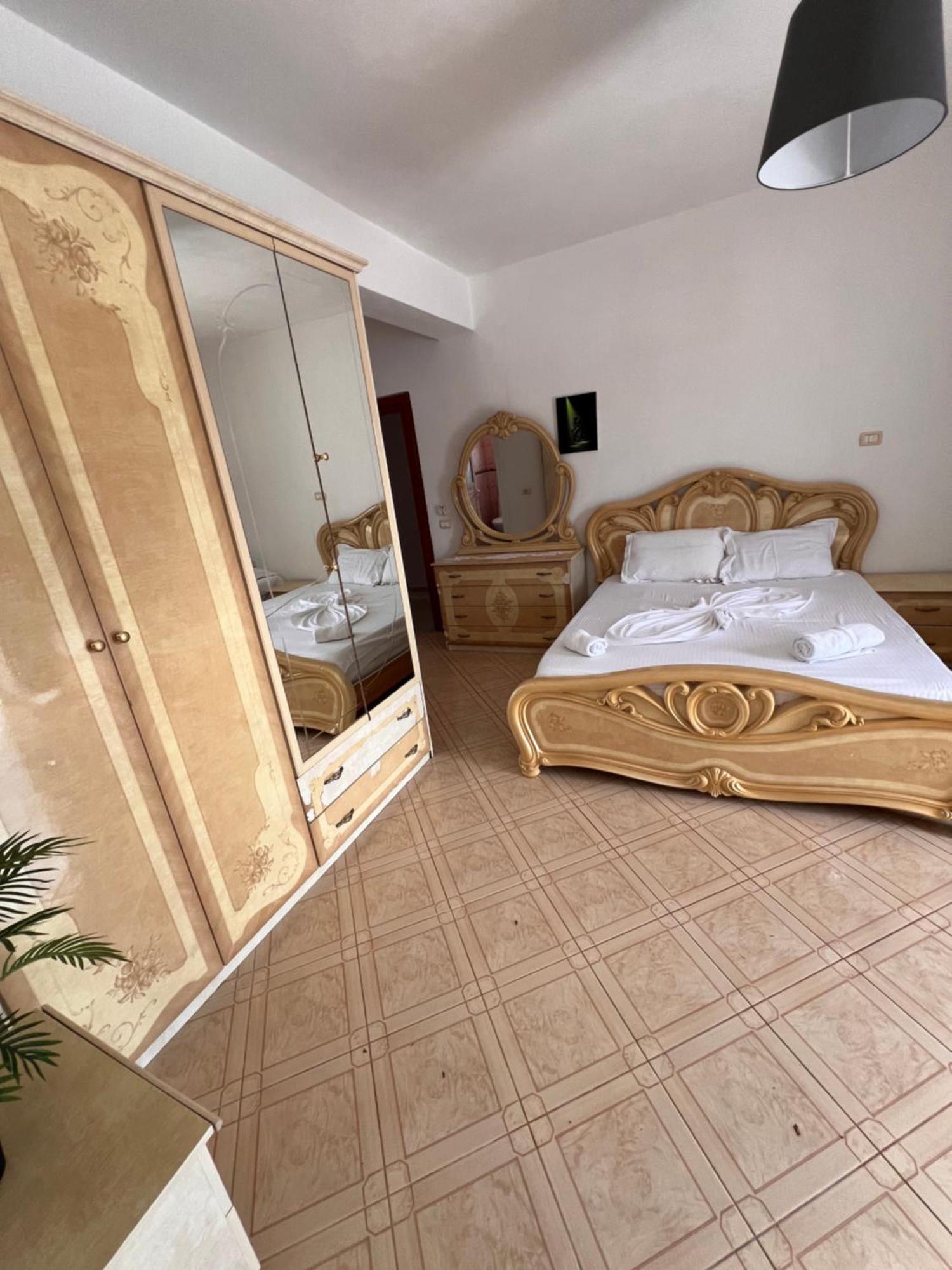 Majki Beach Apartments Sarande Exterior photo